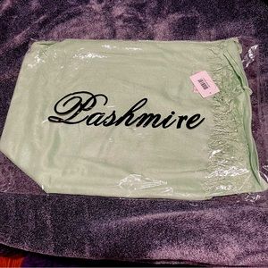 👚NWT Mint Green Pashmire Women Scarf/Shall